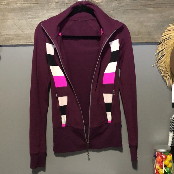 Lululemon track shirt jacket - Picture 7 of 7